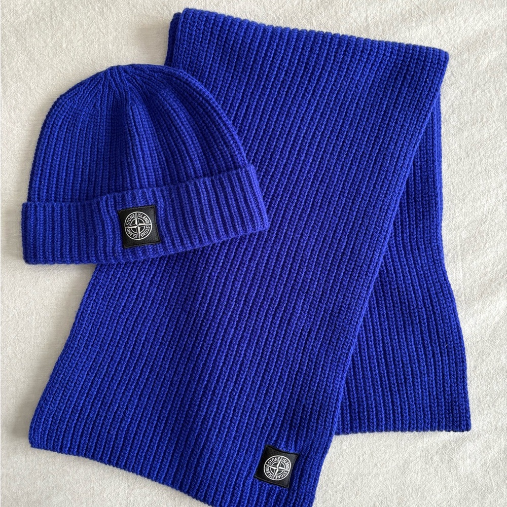 Stone Island Knit Hat & Scarf